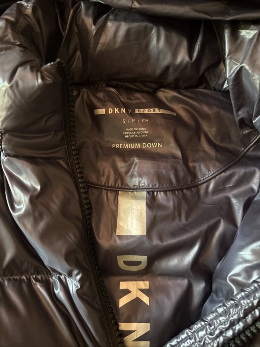 DKNY Sport Gray Down Shiny Puffer Vest New Size Small Sling Hiking Walking - Picture 6 of 10
